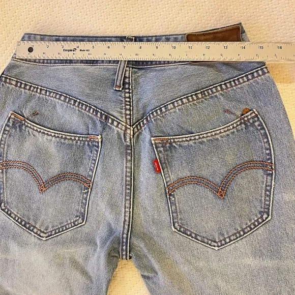 Levi's Curve Women's Blue Jeans - Picture 7 of 16